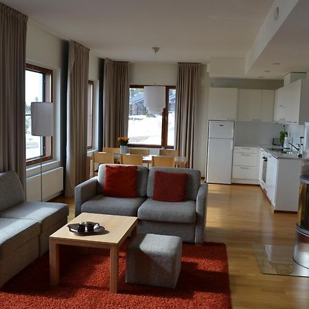 Yllaes Chalets A9206 Talvikaudelle 25-26 Hinta Sisaeltaeae 2Kpl Hissilippuja! Yllasjarvi Exterior foto